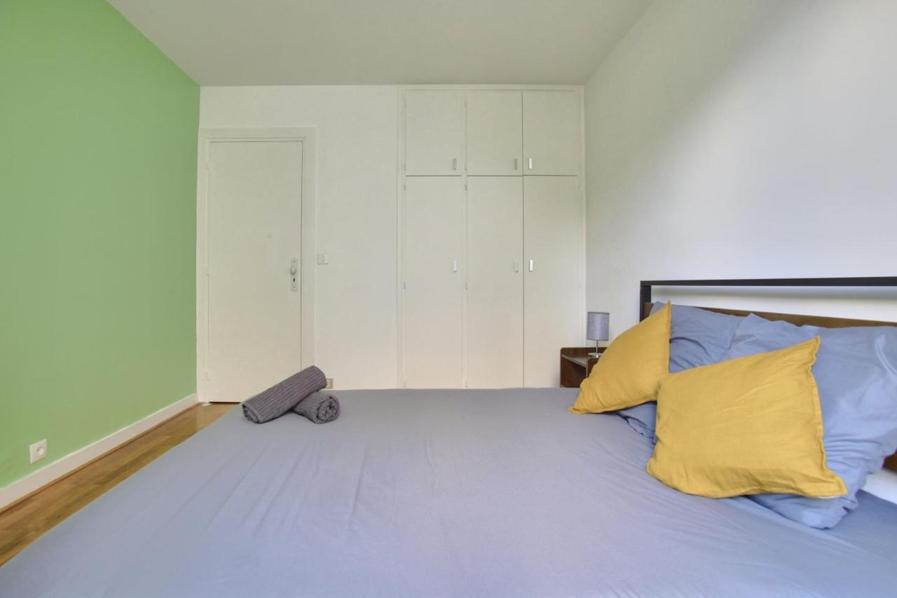 2 Bedrooms Tour Eiffel Breteuil Paris Eksteriør billede