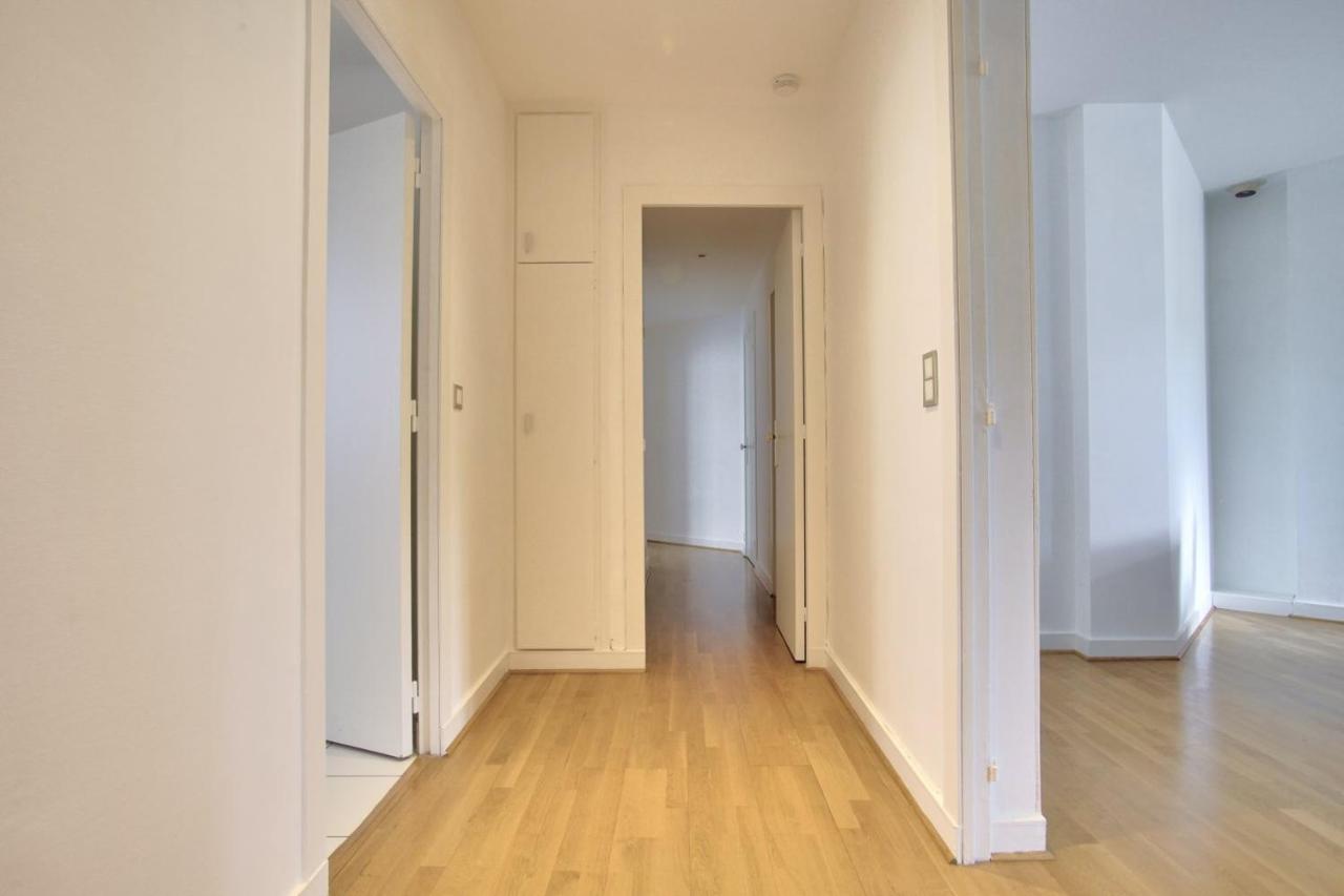 2 Bedrooms Tour Eiffel Breteuil Paris Eksteriør billede